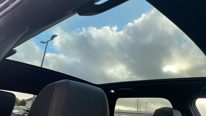 Land Rover Discovery Sport 2.0 D200 Dynamic SE 5dr Auto [5 Seat] Diesel Station Wagon